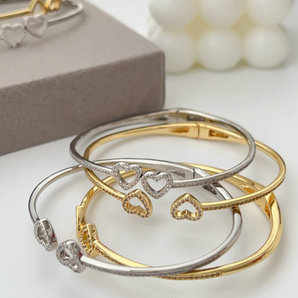 Pave heart bangle