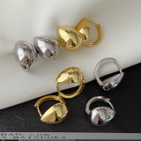 Metal teardrop earrings