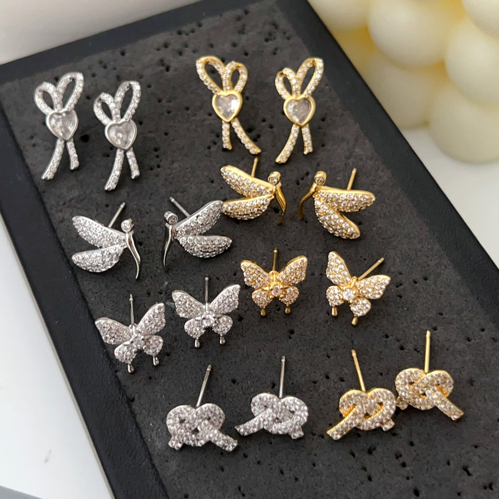 Pave fashion zircon stud
