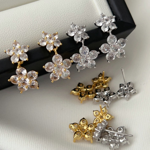 Pave zircon flower earrings