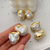 Baroque pearl earrings