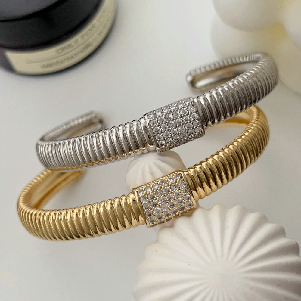 Pave zircon bangle