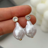 Pearl drop earrings