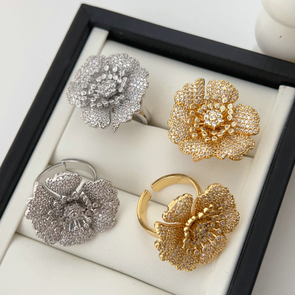 Pave zircon flower rings