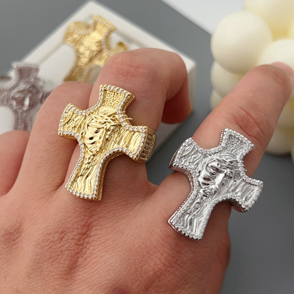 Pave cross ring