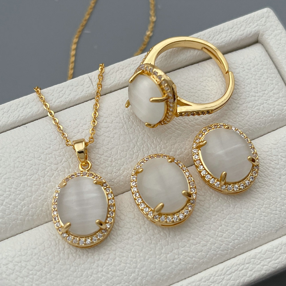 Cat eye stone set jewelry