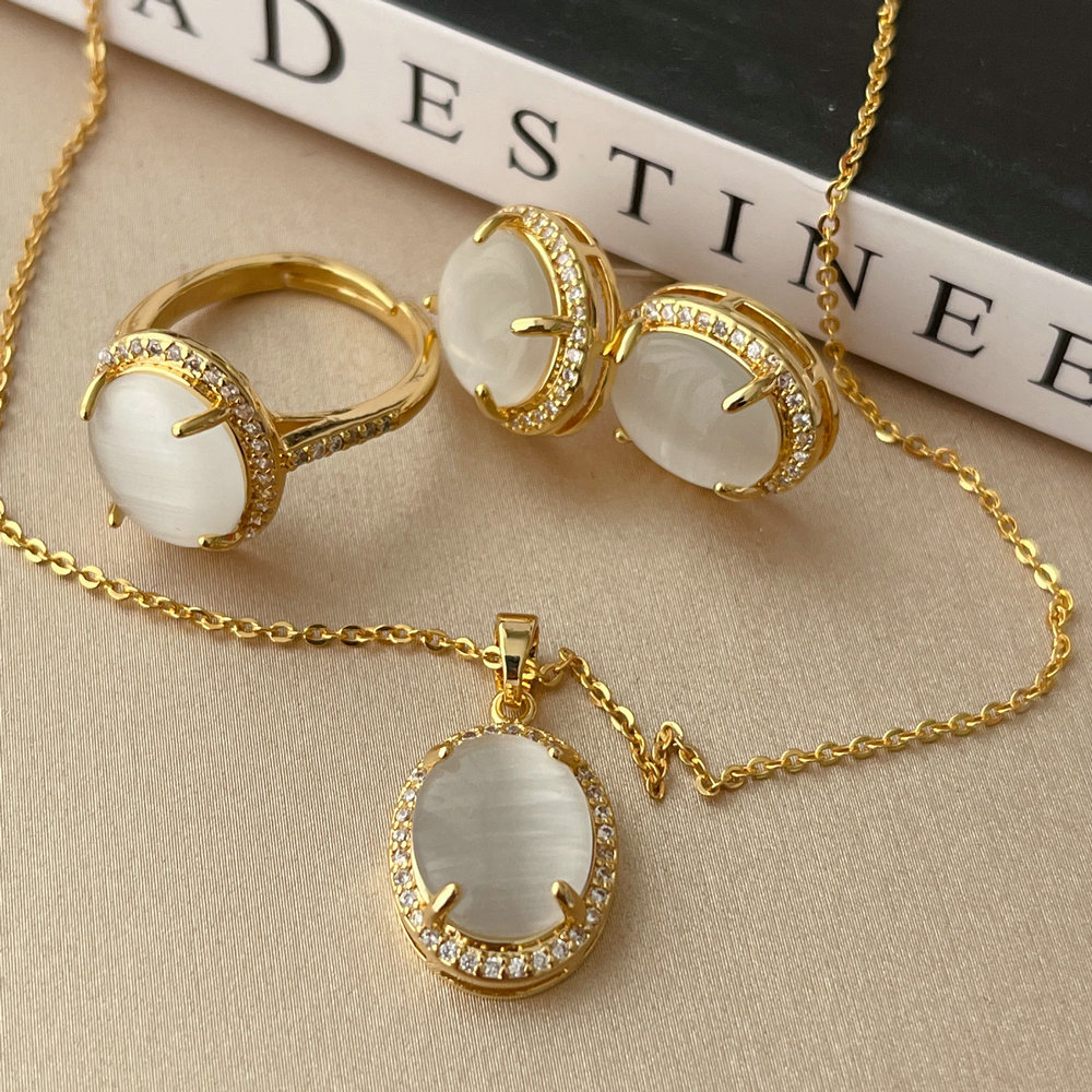 Cat eye stone set jewelry