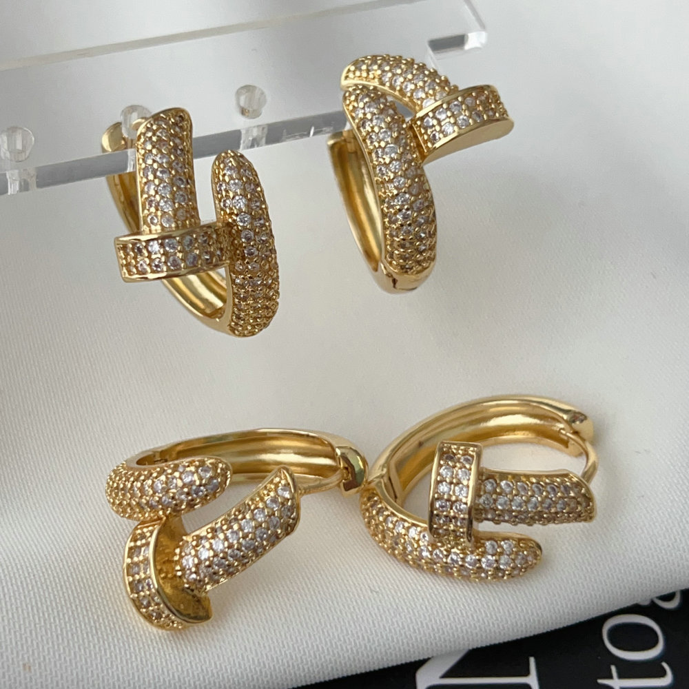 Pave zircon nail hoop