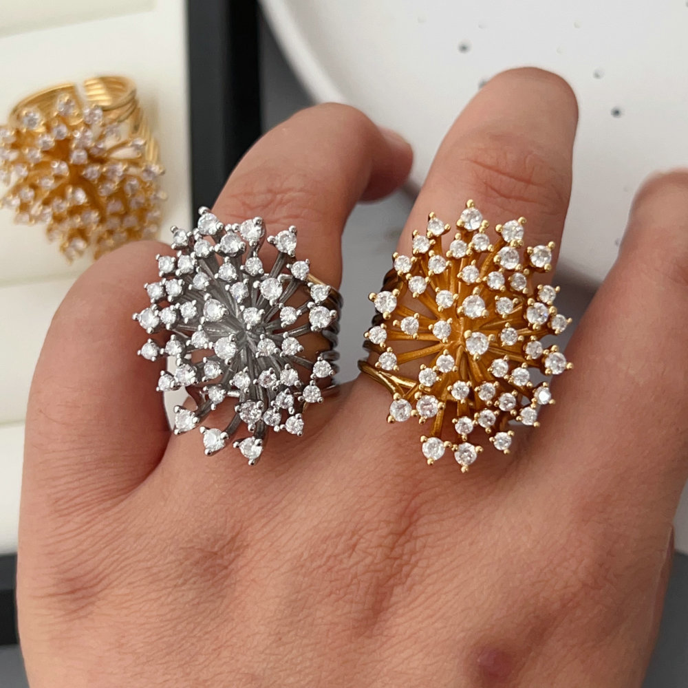 Pave zircon flower ring