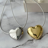 Chunky heart simple necklace