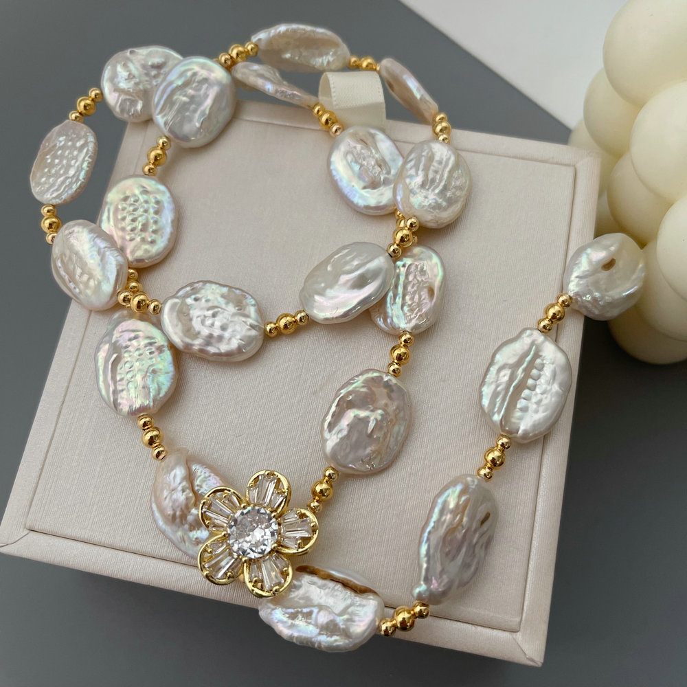 Fresh water pearl necklace