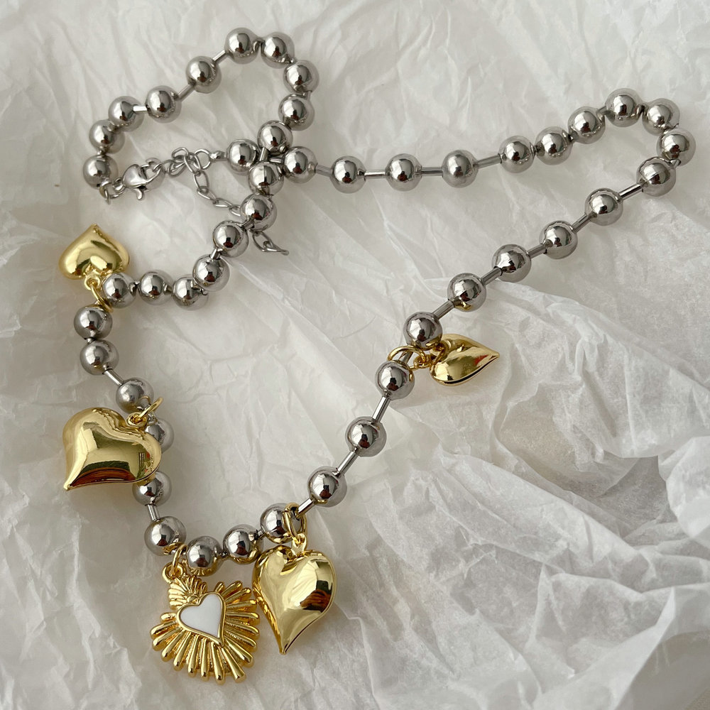 Heart charm bead necklace