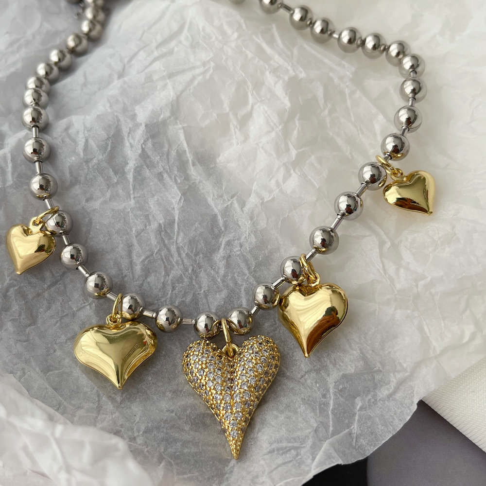 Heart charm bead necklace