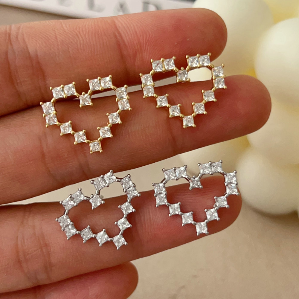 Pave zircon heart earrings