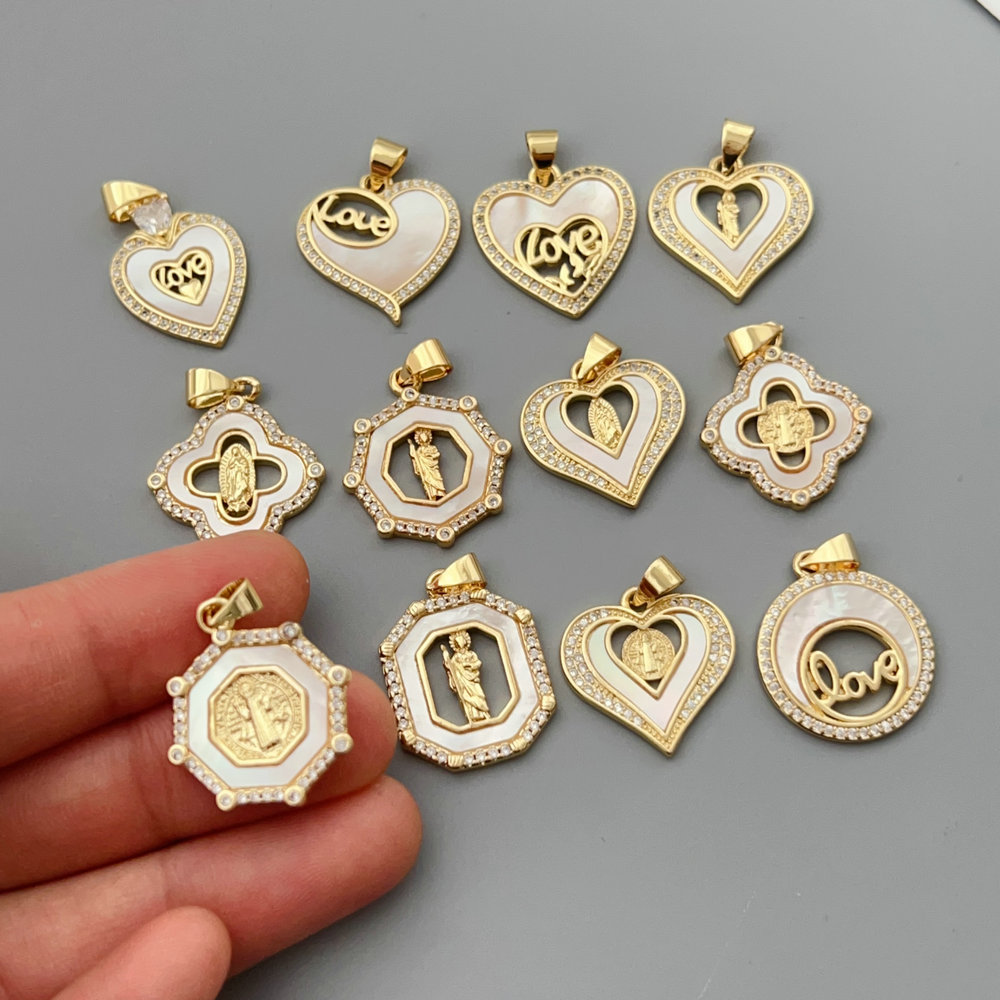 Shell fashion charm