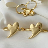 Metal heart chunky ring