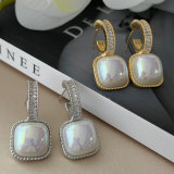 Square pearl earrings