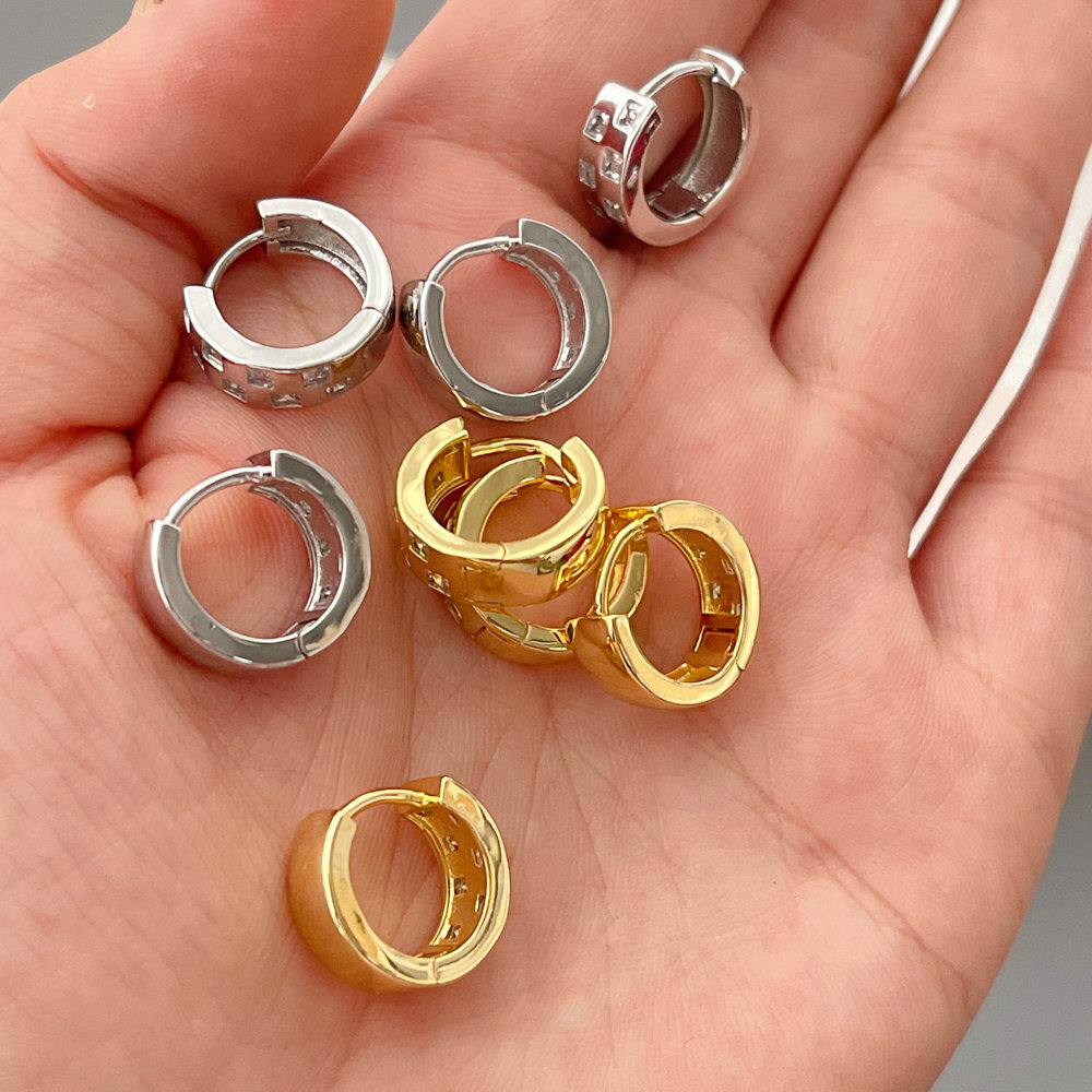 Basic fashion zircon hoop