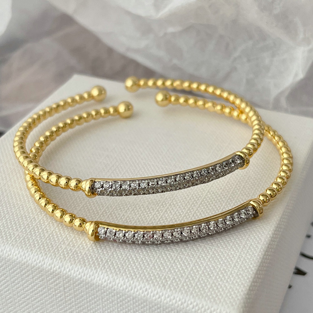 Pave bar bead cuff