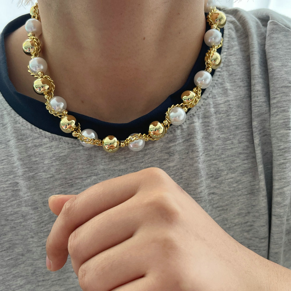 Ball chain twist necklace