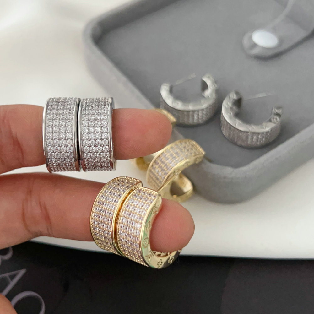 Pave zircon hoop
