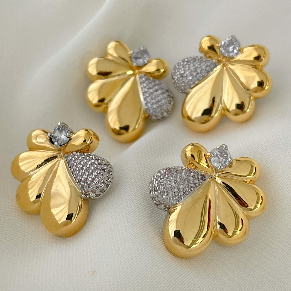 Pave zircon flower earrings