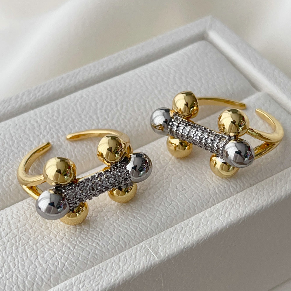Pave zircon fashion ring
