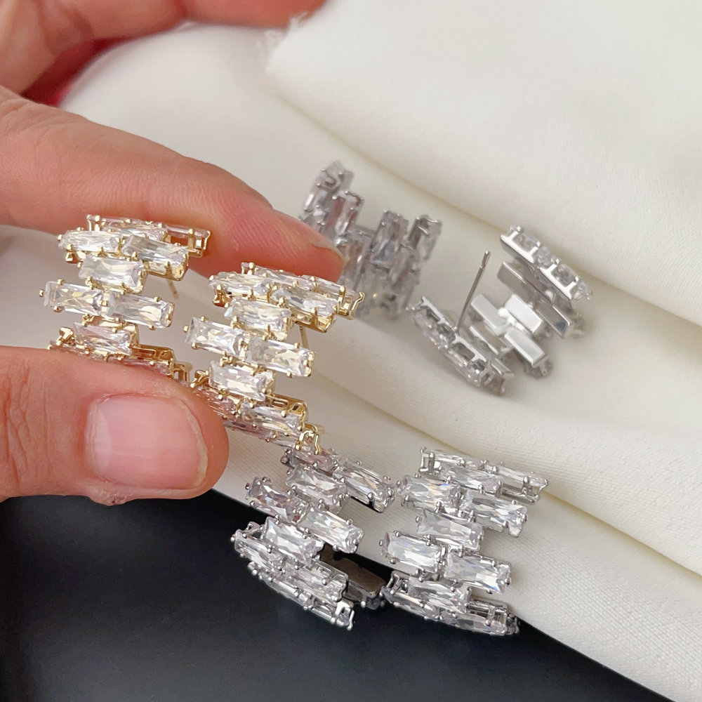 Pave fashion zircon hoop