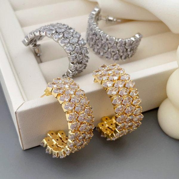 Pave zircon chunky earrings