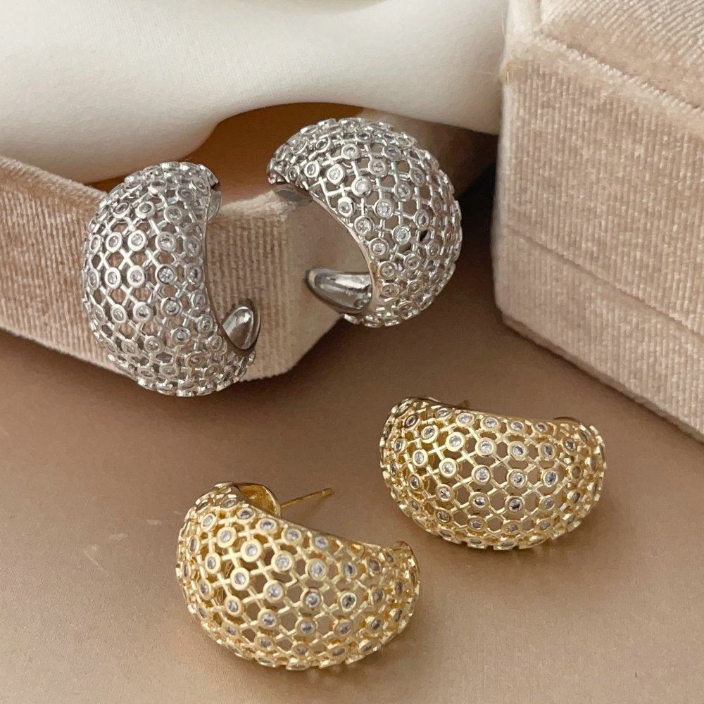 Pave zircon teardrop hoop