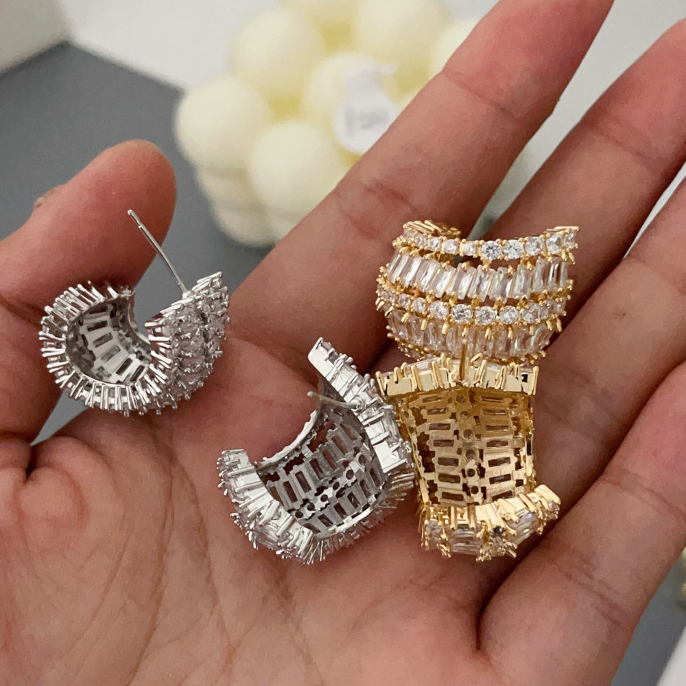 Pave chunky zircon hoop