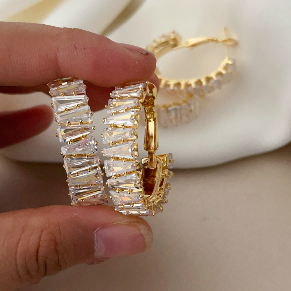 Pave fashion u hoop