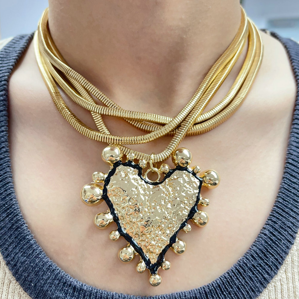 Fashion twist chunky heart necklace