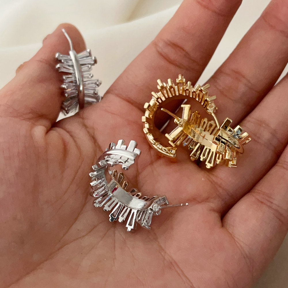 Pave zircon fashion earings
