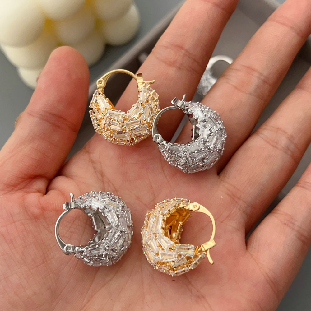 Pave zircon fashion hoop