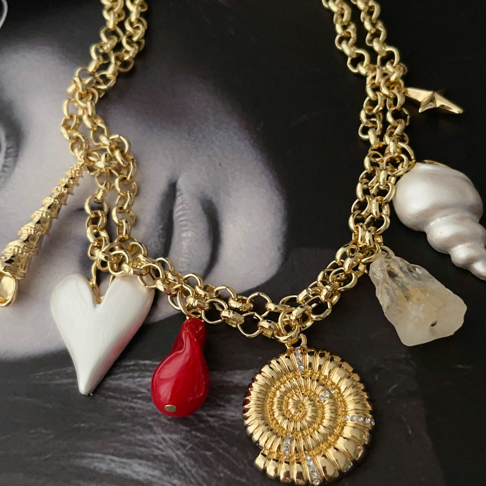 Shell charms chain necklace