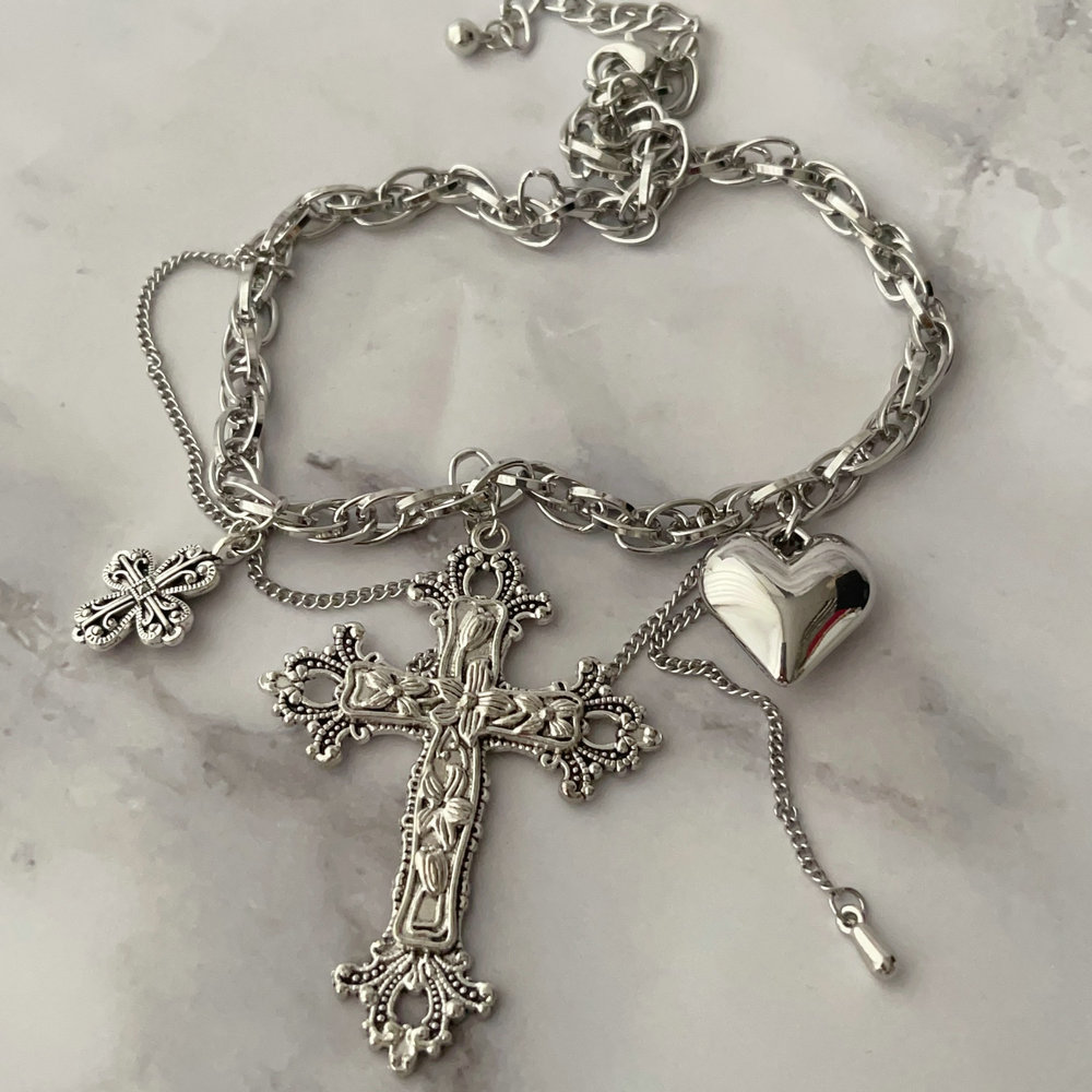 Cross pendant chain necklace