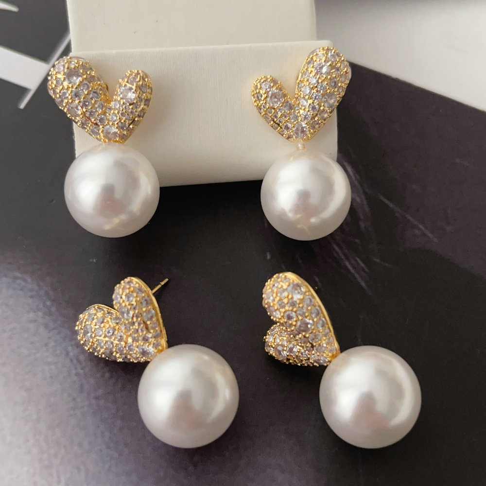 Heart pearl drop earrings