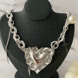 Chunky heart necklace