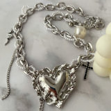 Chunky heart necklace
