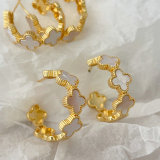 Clover hoop