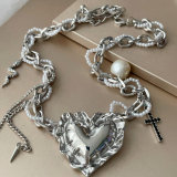 Chunky heart necklace