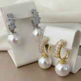 Fashion pearle earrings