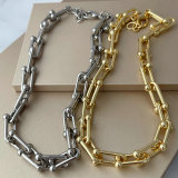Horseshoe chain necklace