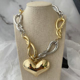 Chunky chain heart necklace