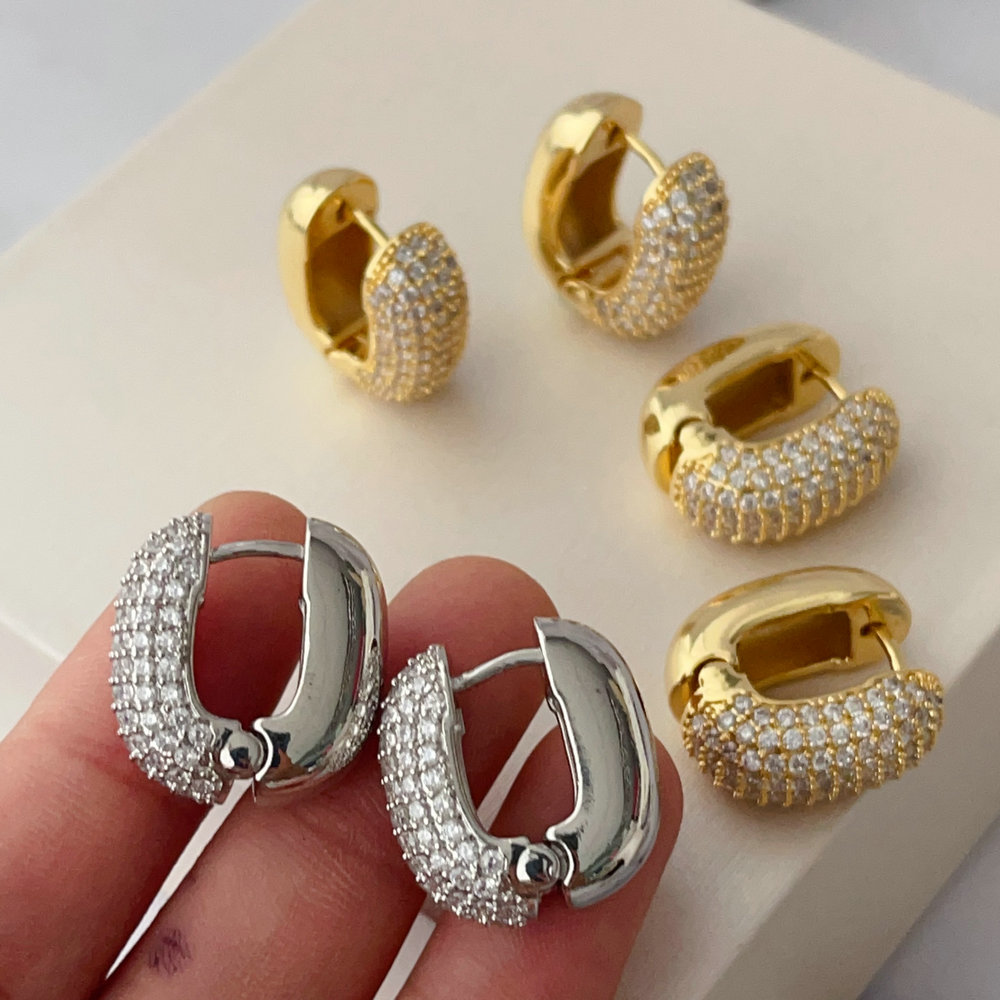 Pave zircon u hoop