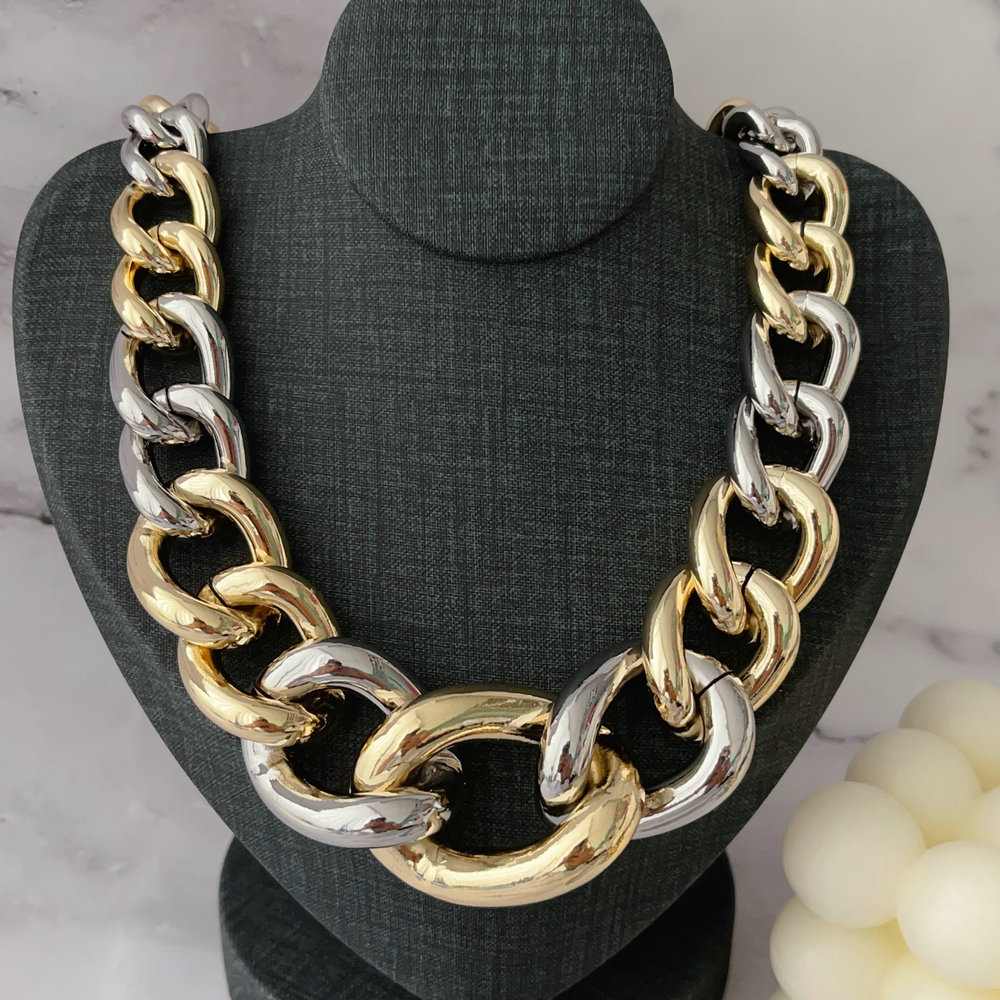 Chunkt two tone chain necklace