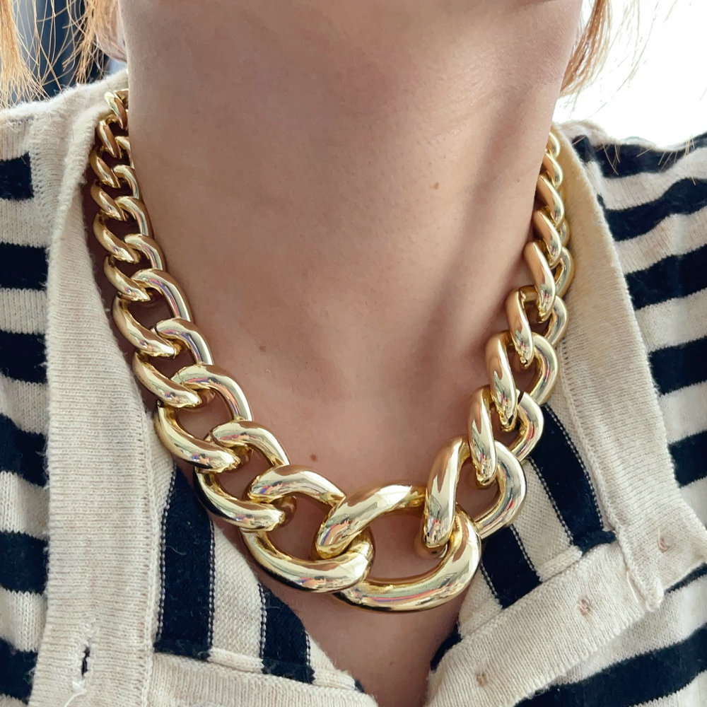 Chunky chain metal necklace