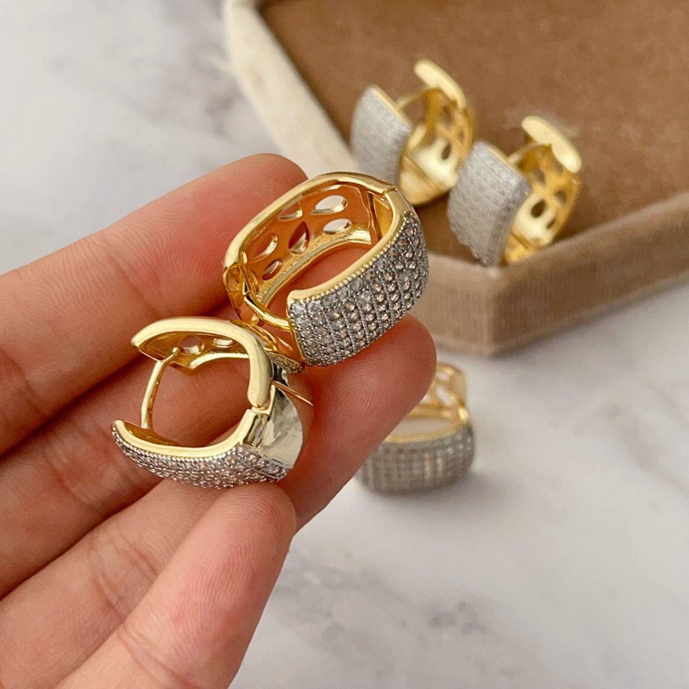 Pave zircon square bio color earrings