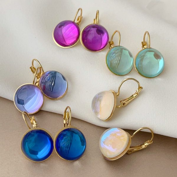 Round crystal earrings